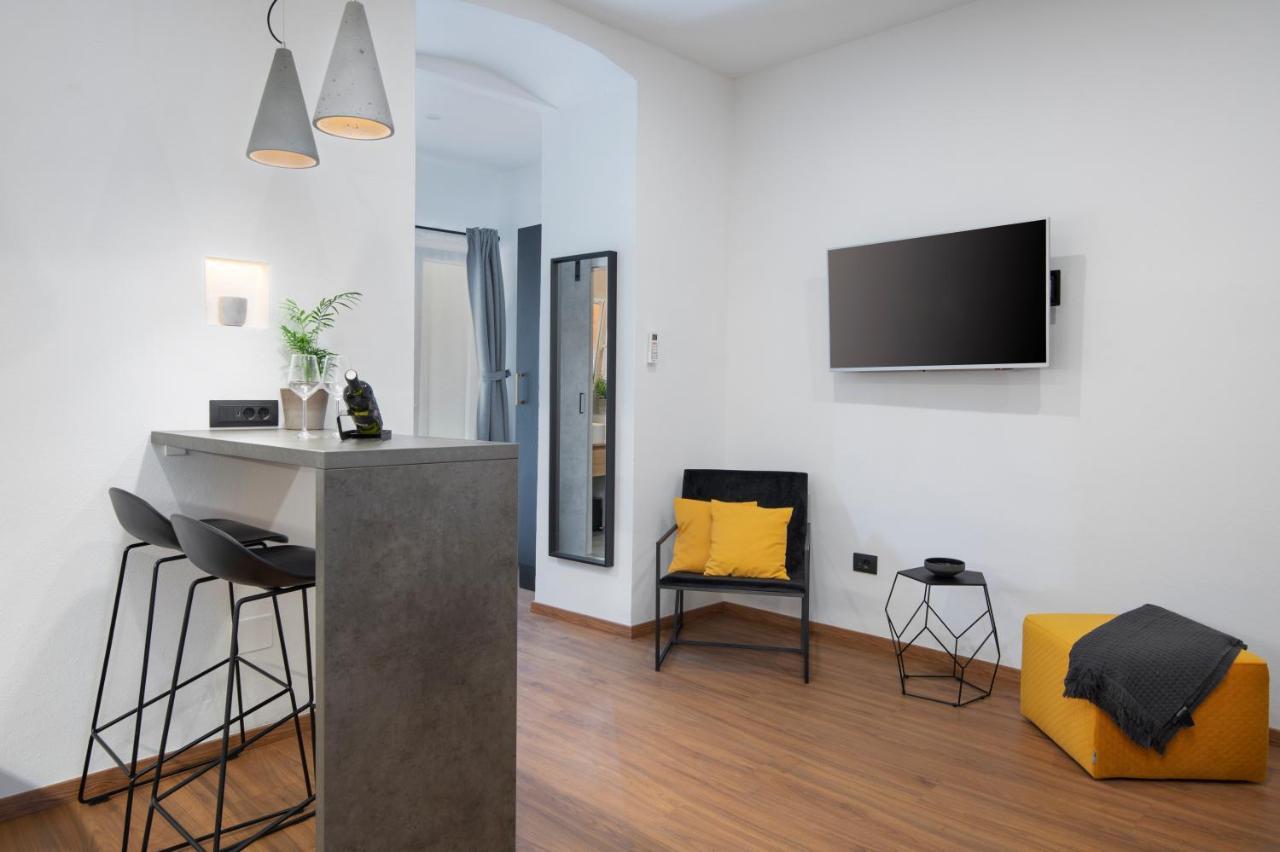 Deluxe Rooms And Apartments Korzo Πούλα Εξωτερικό φωτογραφία