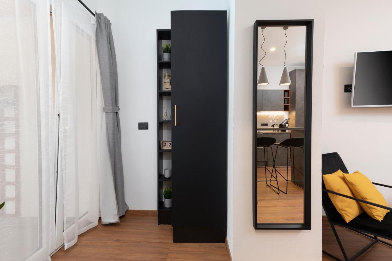 Deluxe Rooms And Apartments Korzo Πούλα Εξωτερικό φωτογραφία
