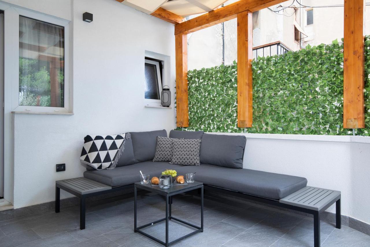 Deluxe Rooms And Apartments Korzo Πούλα Εξωτερικό φωτογραφία