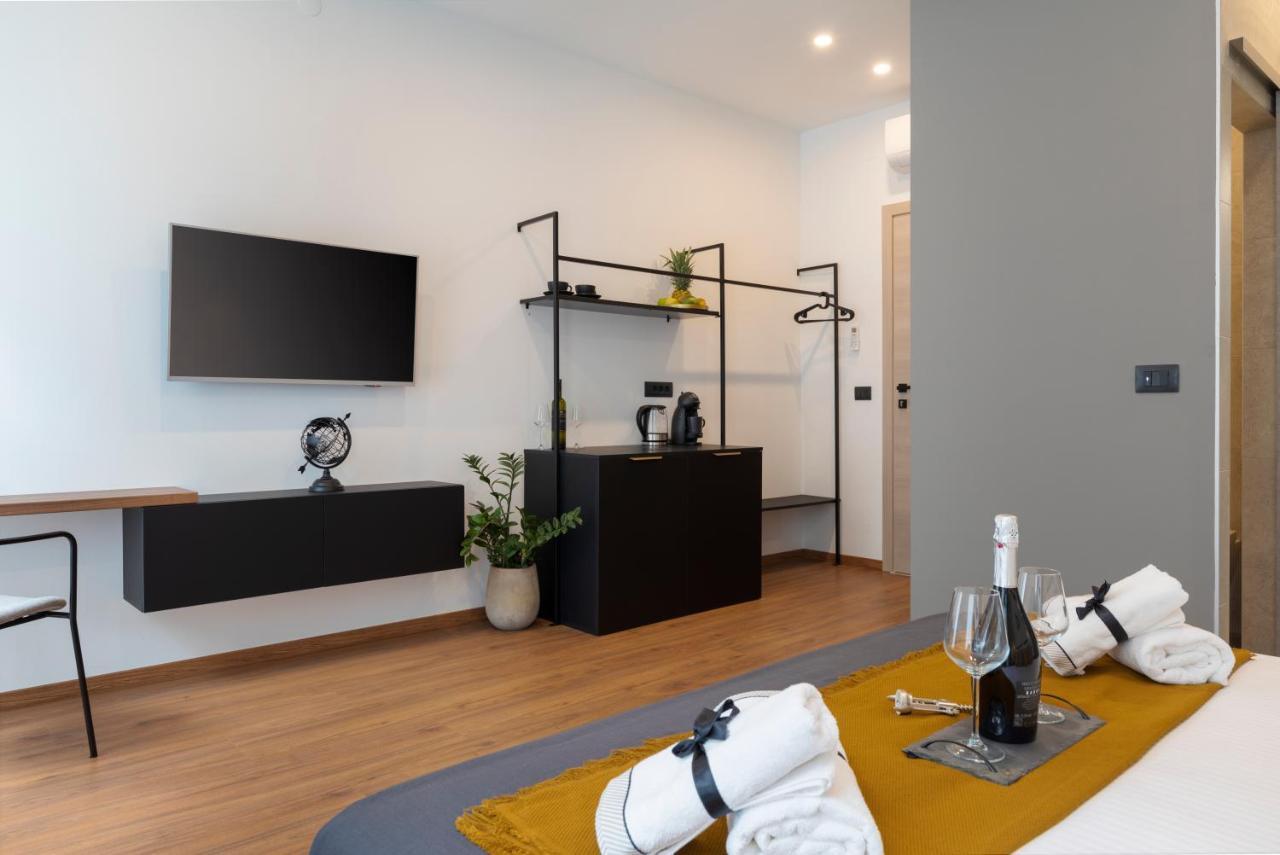 Deluxe Rooms And Apartments Korzo Πούλα Εξωτερικό φωτογραφία