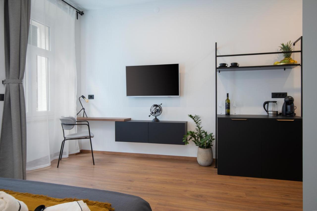 Deluxe Rooms And Apartments Korzo Πούλα Εξωτερικό φωτογραφία